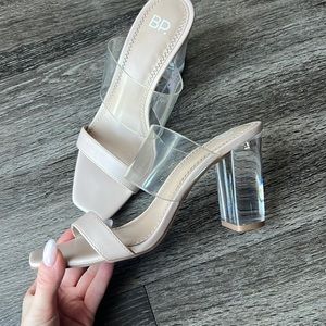 Sandals with acrylic heel